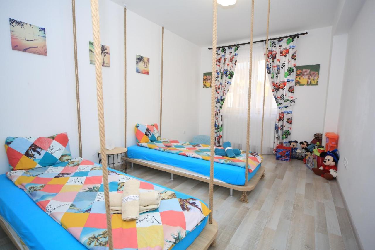 Happy Family Apartment Brasov Exterior photo