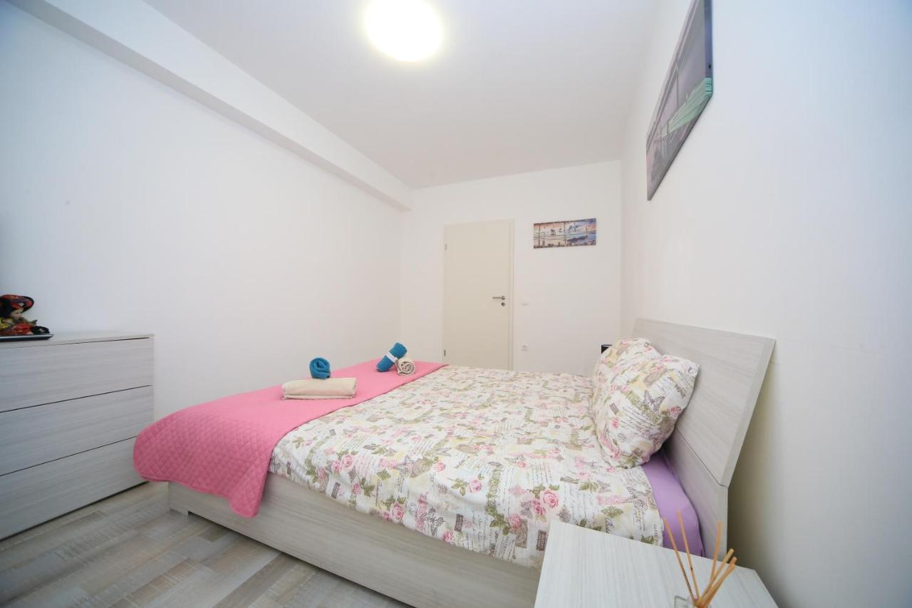Happy Family Apartment Brasov Exterior photo