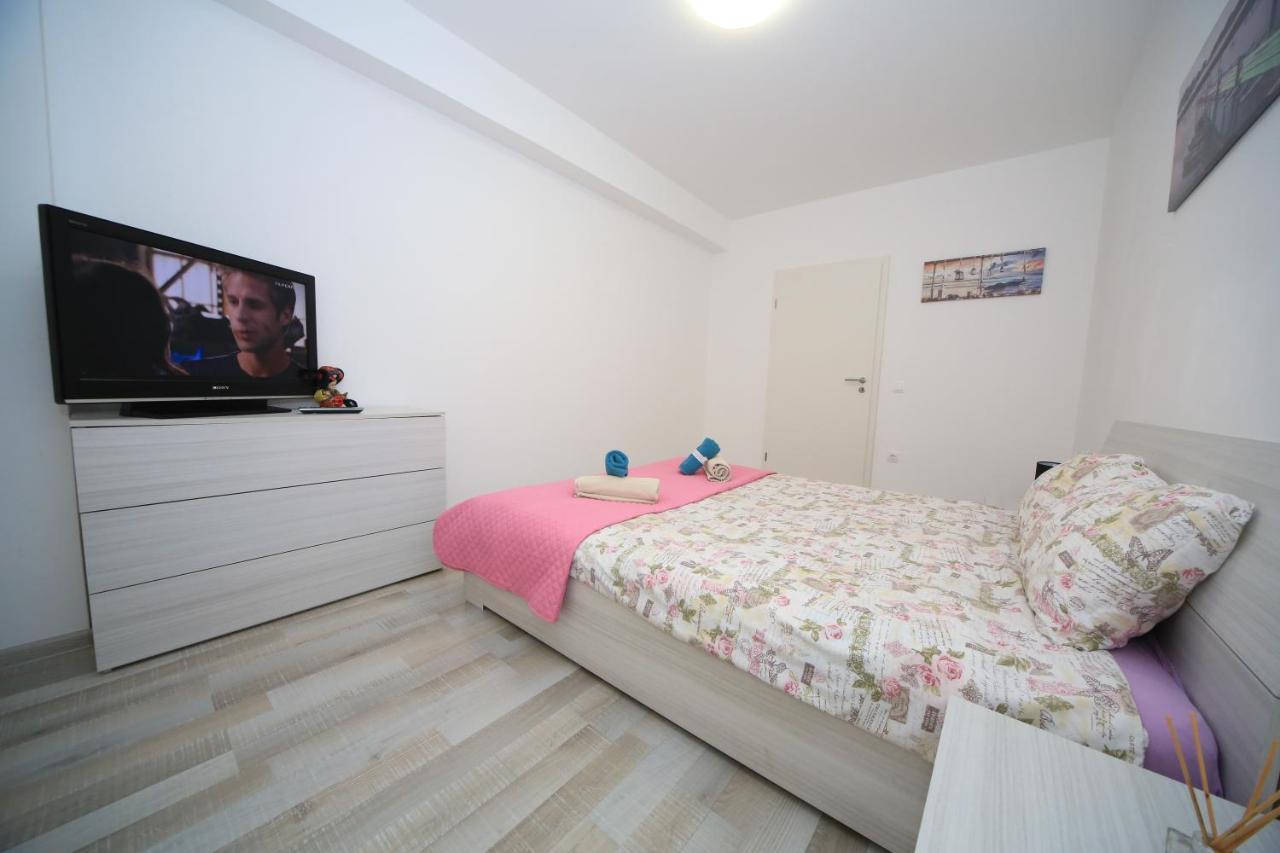 Happy Family Apartment Brasov Exterior photo